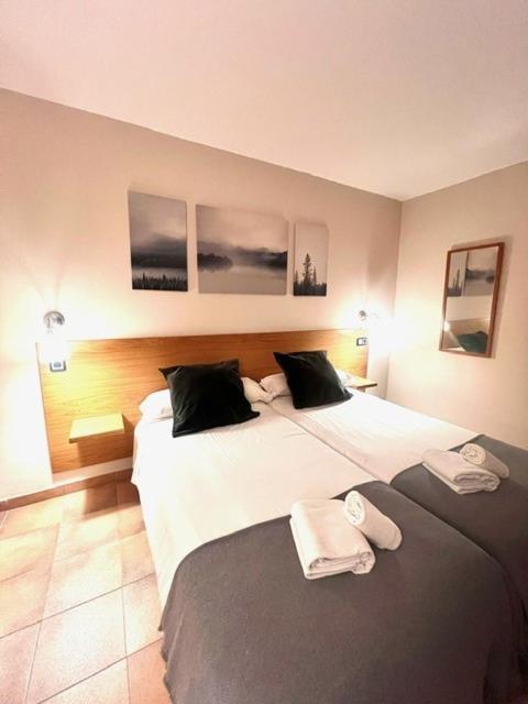 Aparthotel El Serch Andorra la Vella Bagian luar foto