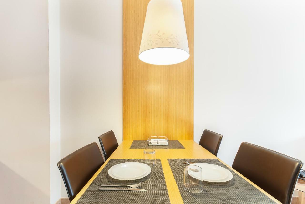 Aparthotel El Serch Andorra la Vella Bagian luar foto